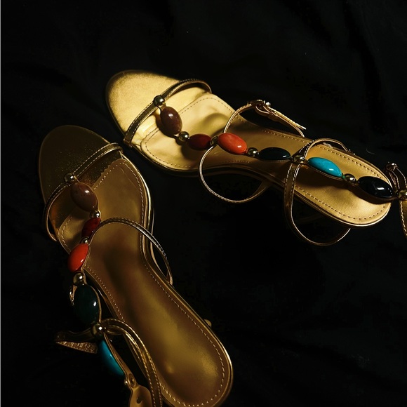 Chakra Heels - Picture 2 of 2